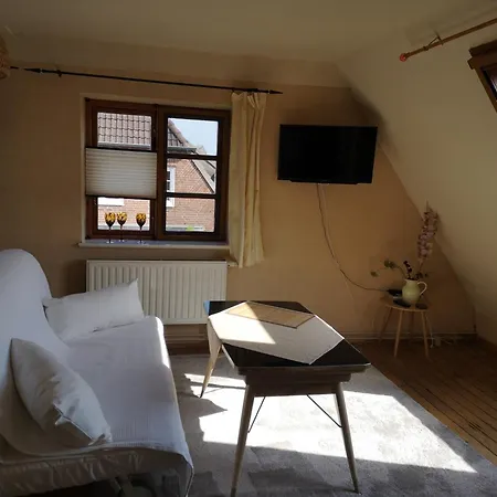 Zimmer Mit Gartenblick Schleswig Exterior photo